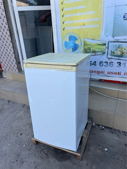A picture of Beko chest freezer lit 100 bei 198000