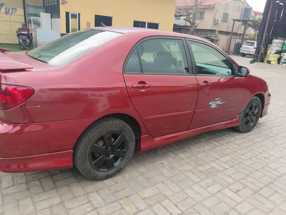 A picture of 2005 Toyota corolla