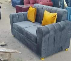 A picture of Sofa mpya kabisa za kisasa 160000 usafir bure ndani ya