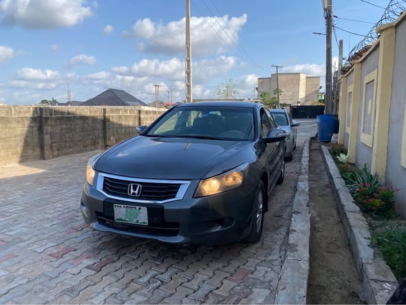 A picture of HONDA ACCORD 2009 USED