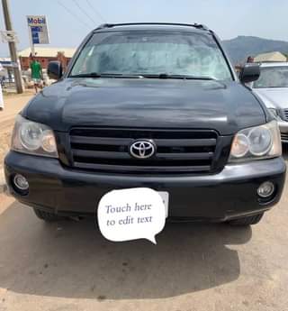 A picture of Toyota Highlander 3 seater