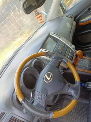 A picture of Belgium standard Rx330 Everything is intact Including the ac gear