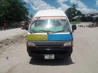A picture of Toyota hiace inauzwa m 8