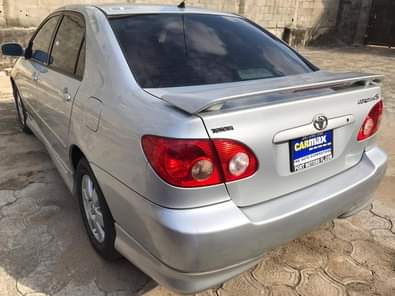 A picture of Features 1 8l i4 engine Automatic Keyless entry Alloy wheels