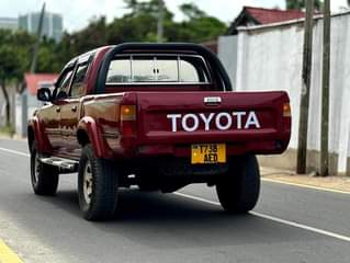A picture of TOYOTA HILUX PICK UP DOUBLE CABIN