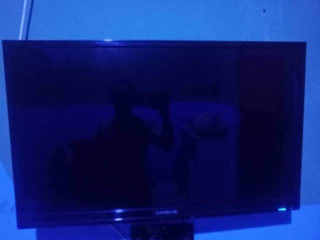 A picture of 32 inches plasma
