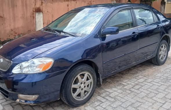 A picture of 2008 model corolla