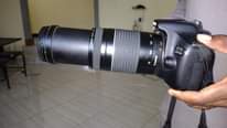 A picture of Leo ni mwendo wa offer tuu camera Canon d2000 lenz