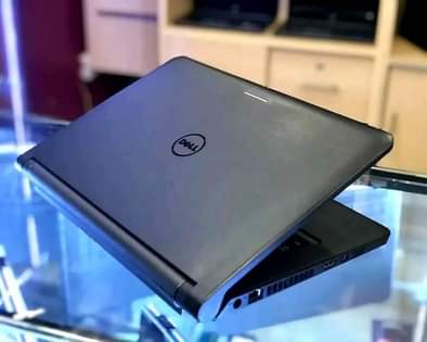 A picture of Dell latitude 3340.