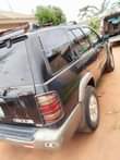 A picture of Nissan Pathfinder 2002