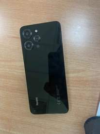 A picture of Mi note 12 in good condition gb128 ram6 ya mwaka