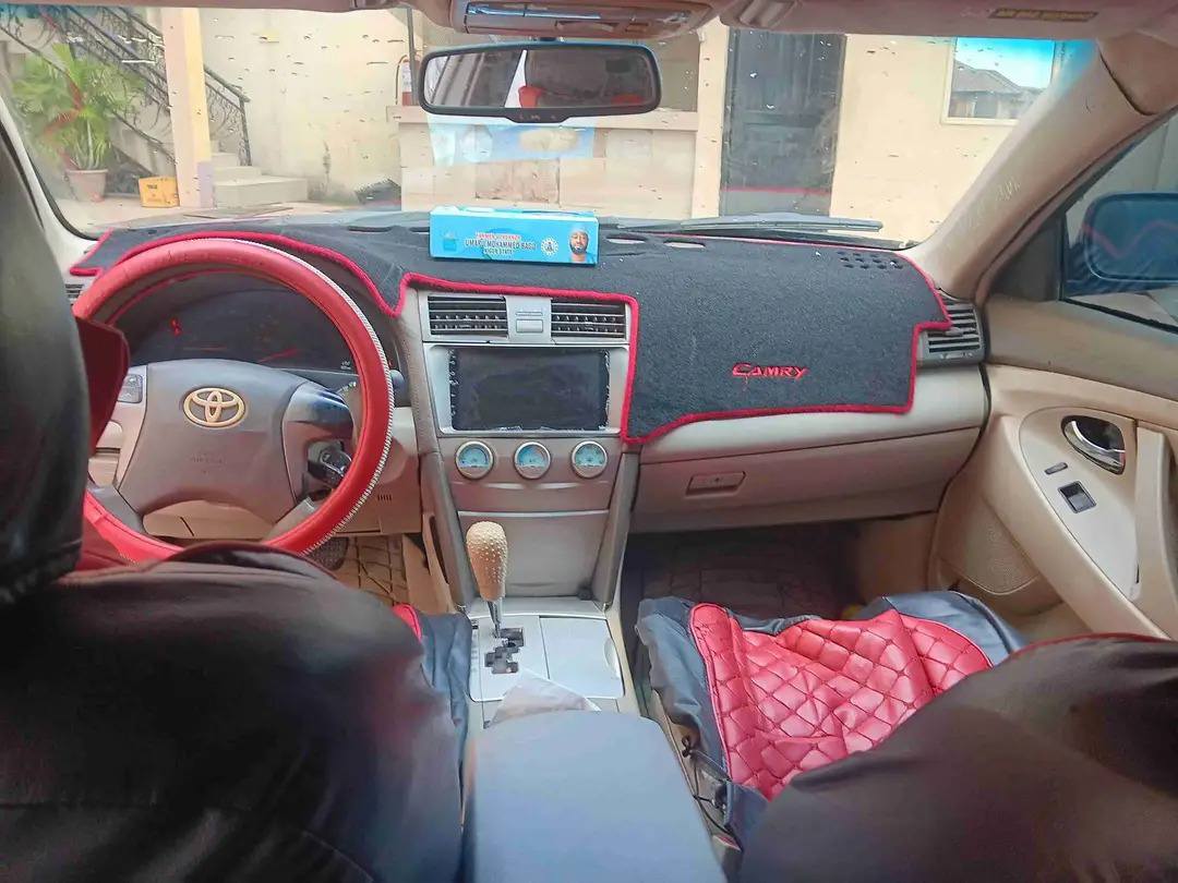 A picture of Toyota Camry Sport 08033467634