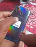 A picture of Samsung a40