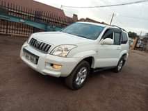 A picture of TOYOTA TX PRADO