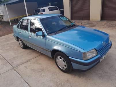 opel monza