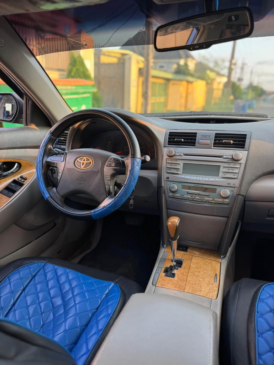 A picture of NEATLY USED REG TOYOTA CAMRY LE