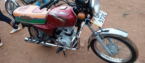 A picture of BAJAJ BOXER