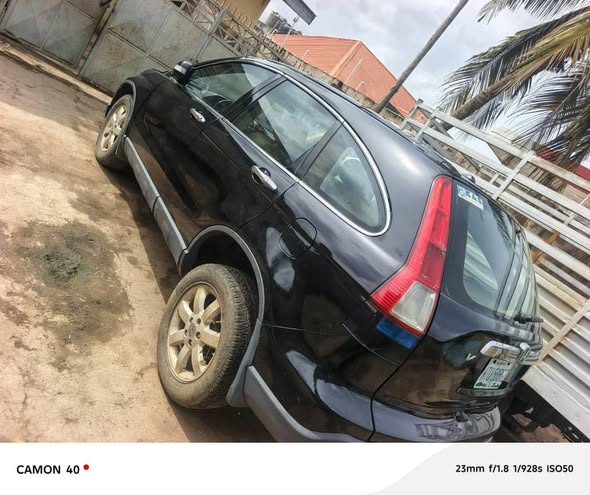 A picture of Honda CR V