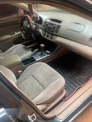 A picture of Toyota Camry 2004