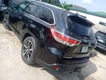 A picture of 2015 TOYOTA HIGHLANDER