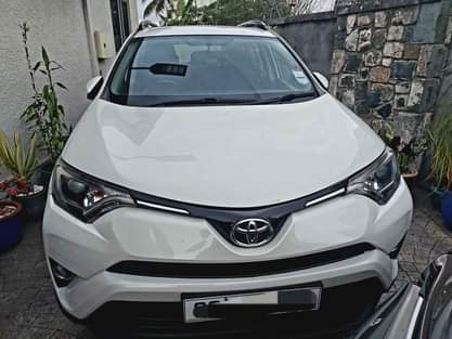 used toyota rav4