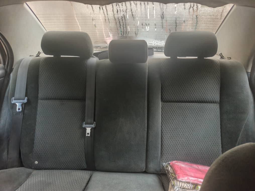 A picture of TOYOTA COROLLA 05
