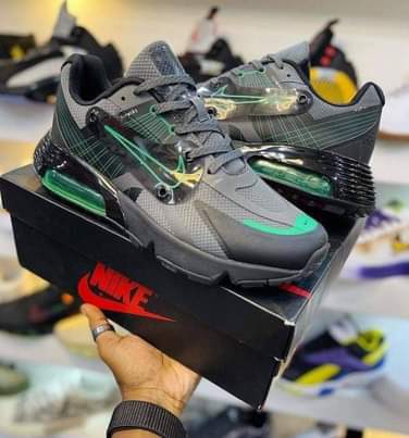 classifieds/shoes