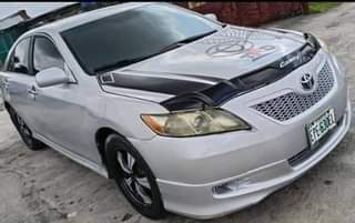 A picture of 2023 Toyota Camry 2009 High