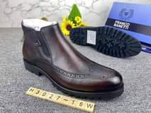 A picture of Shoes