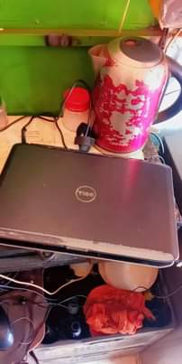 A picture of Laptop Dell i5
