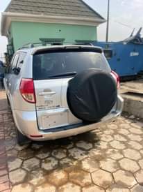 A picture of 2008 TOYOTA RAV4