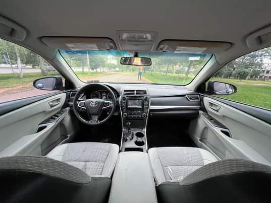 A picture of EXTREMELY CLEAN TOKS STANDARD TOYOTA CAMRY SE 2016