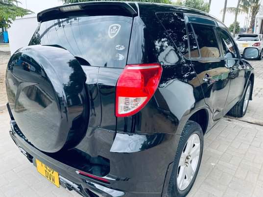 A picture of TOYOTA Rav4