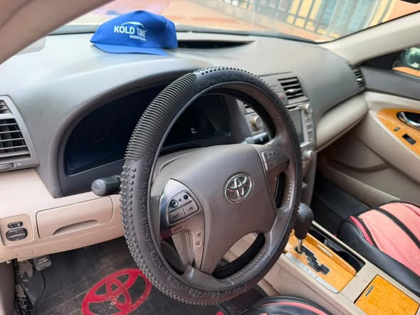 A picture of Toyota Camry XLE 2008