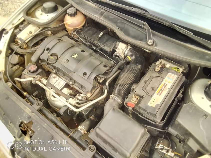 A picture of Registered 2005 Peugout 206cc Convertible First body paint Manual Bluetooth