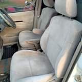A picture of Toyota Ipsum Model 2000