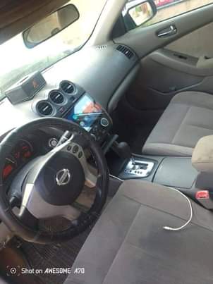 A picture of 2010 NISSAN ALTIMA SL