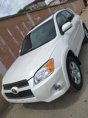 A picture of 2012 Toyota RAV4 limited tokumbo Full option Keyless Price 12