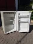 A picture of Nina uza tv nch 32 smart 295k frj 270 0689319654