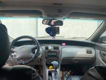 A picture of Toyota avalon