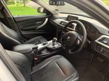 A picture of 2013 BMW 320I A T F30