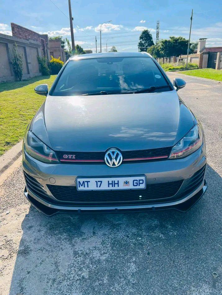 volkswagen golf gti