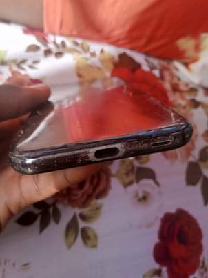 A picture of AQUOS SH39