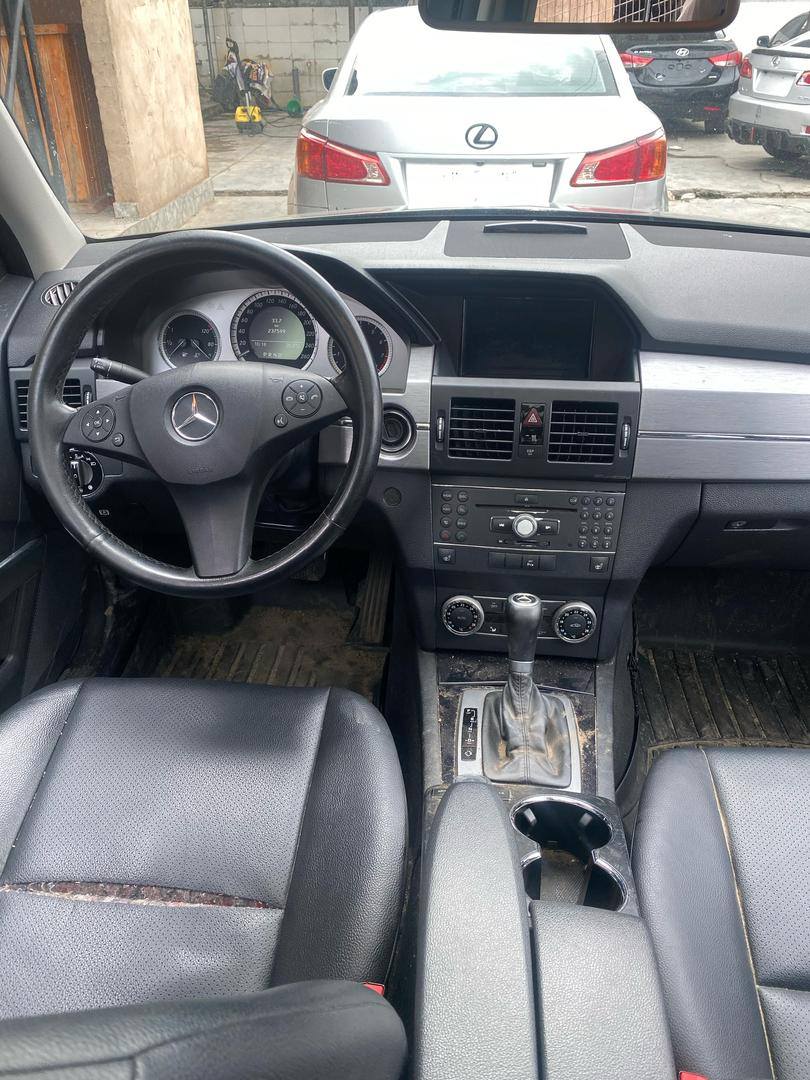 A picture of Distress sales Foreign Used 2010 Mercedes Benz GLK350.