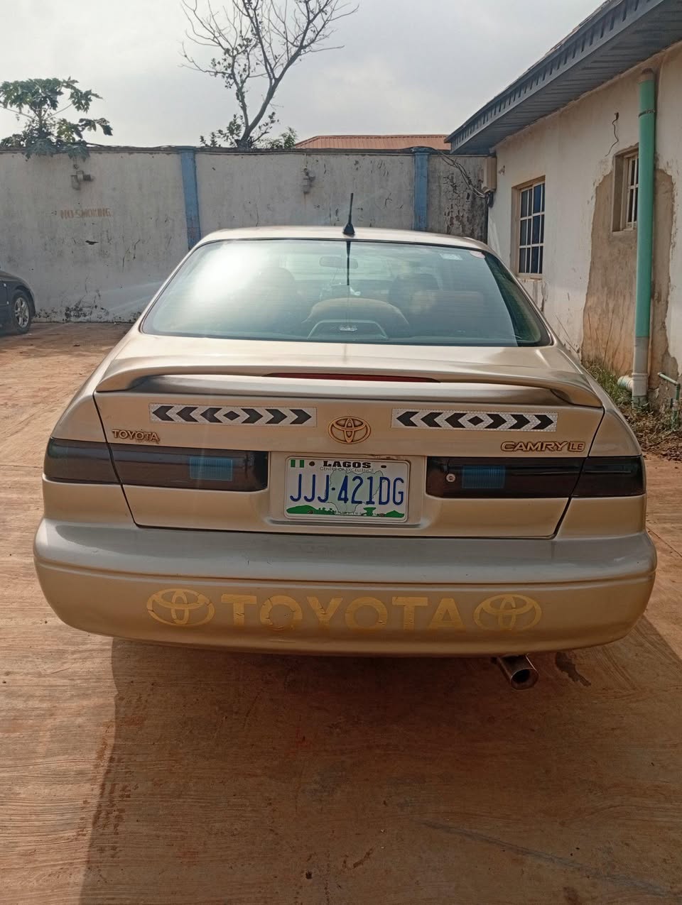 A picture of Toyota Camry tiny light