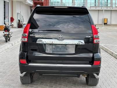 A picture of Landcruser prado TX EA Year 2008 Engine 2TR Fuel petrol