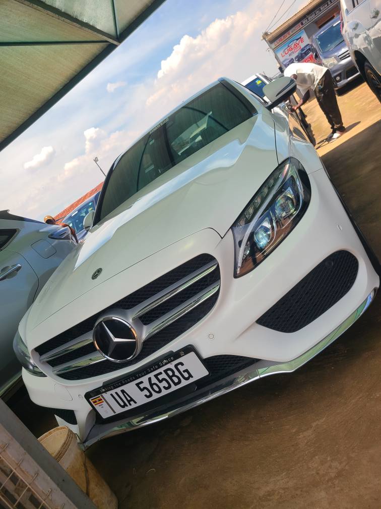 A picture of Mercedes Benz C200 2017 model