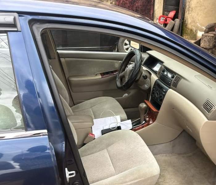 A picture of Takas Motors 07060931241 Direct Belgium Toyota Corolla 2005 Pure and