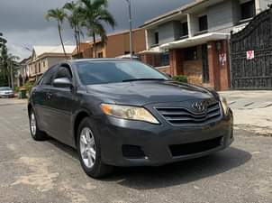 A picture of Sharp foreign used 2010 Toyota Camry LE in perfect working