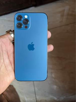 iPhone M.